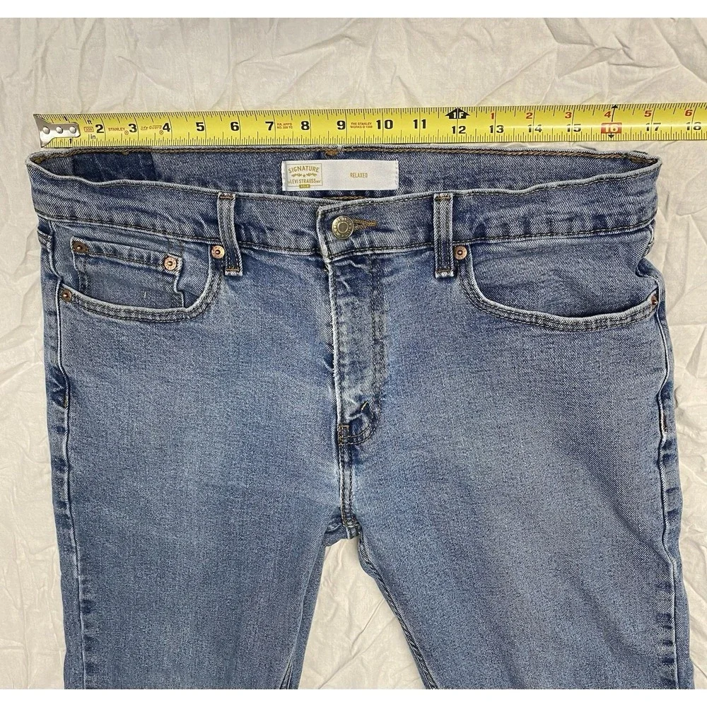 Signature Levi Strauss Gold 34x36 Relaxed Fit Jeans Light Wash Stretch Denim - Picture 10 of 10